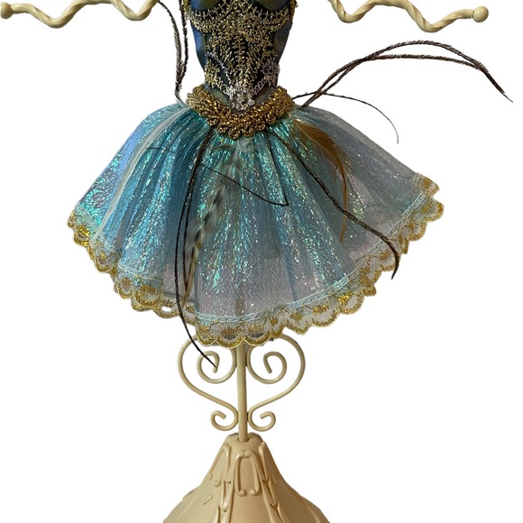 Ballerina Shaped Jewelry Organizer - Picture 8 of 8